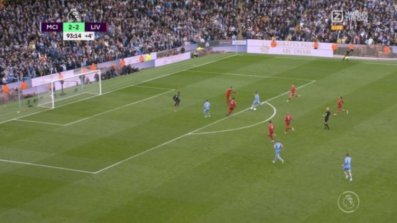 بِالفيديو: أهدر فرصة من ذهب.. محرز ما زال يُعاني نفسيا