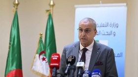 فتح التخصصات الجامعية يخضع لمعايير علمية وليست سياسية
