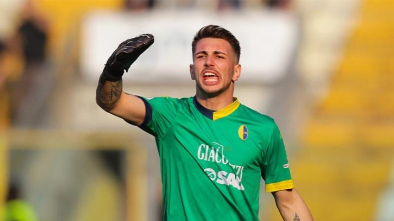 بِالفيديو: حارس إيطالي يُسجّل هدفا خُرافيا مِن بعد يقترب مِن 80 مترا!