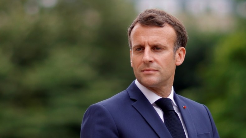 ماكرون يُدغدغ مشاعر أنصار “البي آس جي” ومرسيليا للبقاء في الحكم