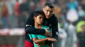 بِالفيديو: ابن البطّ عوّام.. رونالدو جونيور يحتفل بِالهدف مُقلّدا والده!