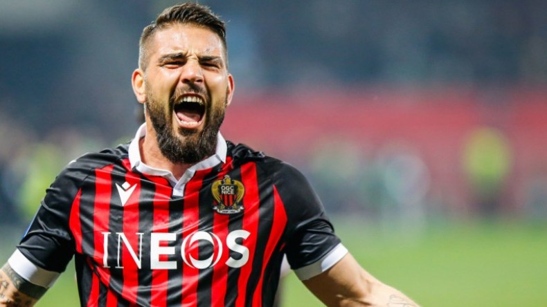 أندي ديلور في التشكيلة المثالية للدوري الفرنسي