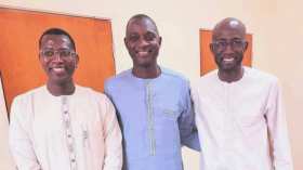 الجزائريون “يرجمون” الحكم غاساما بعد ظهوره!