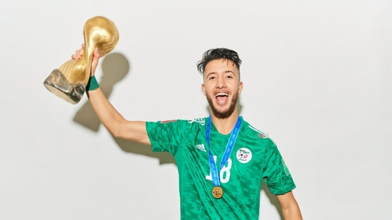 بِالفيديو: مريزيق على طريقة بلايلي وهارون أمام المغرب