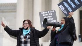 العثور على 5 أجنة في منزل ناشطة أمريكية مناهضة للإجهاض