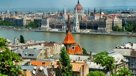 الجزائر تحتفي بالذكرى الـ60 لتأسيس علاقاتها مع المجر