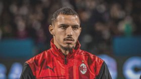 بِالفيديو: الحكم يرفض هدف بن ناصر وتعاطف قوي مع الدولي الجزائري