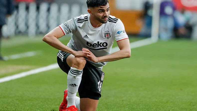 رشيد غزال يؤكد بقاءه مع بيشكتاش التركي