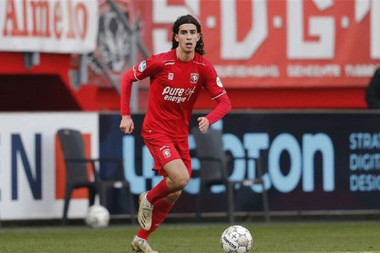 A Dutch Newspaper Nominates Ramiz Zerrouki to Join PSV Eindhoven