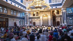 هل منعت السلطات المصرية الأطفال من ارتياد المساجد؟