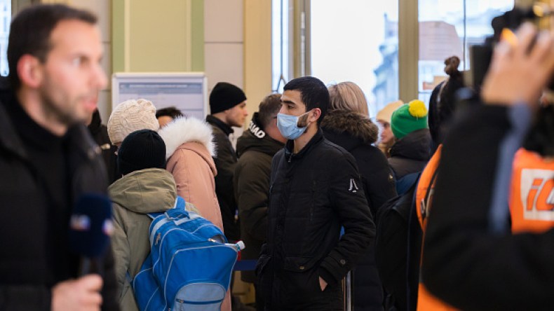 السفير الروسي يقترح على الطلبة الجزائريين في أوكرانيا مواصلة الدراسة في بلاده مجانا