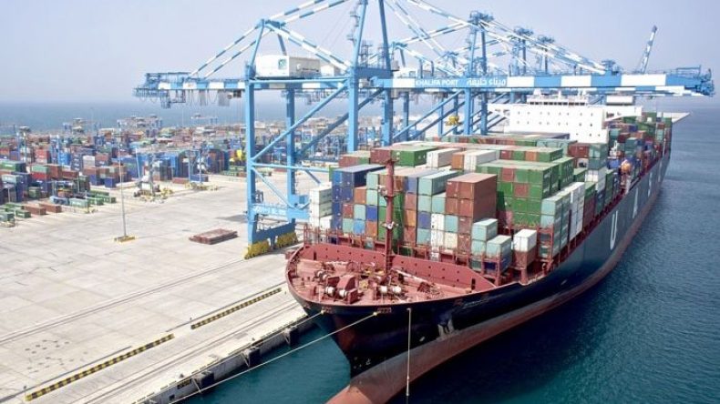 عصرنة سير الموانئ التجارية..هذا ما أمر به وزير النقل