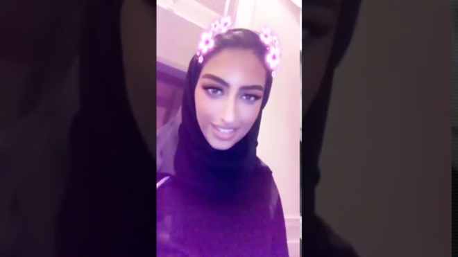 ناشطة سعودية توثق لحظة طلاقها من داعية معروف