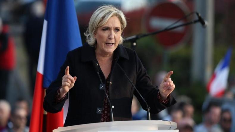 لوبان تتراجع عن حظر الحجاب قبل أسبوع من الجولة الأخيرة للانتخابات