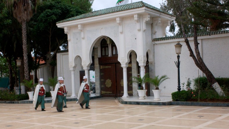 إنهاء مهام المدير العام للإقامات الرسمية والنقل برئاسة الجمهورية