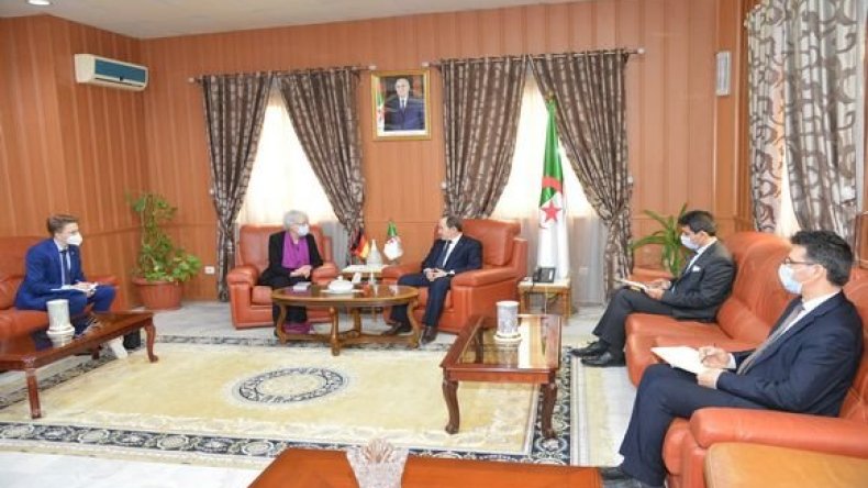 تمديد العمل بمبادرة دعم تدريس اللغة الألمانية في الطور الثانوي بالجزائر