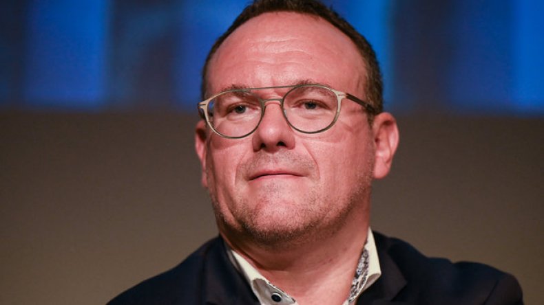 وزير التضامن في الحكومة الفرنسية الجديدة متّهم بـ”الاعتداء الجنسي”