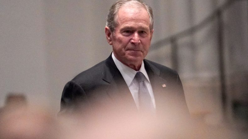 الـ FBI تحقّق في محاولة لاغتيال بوش