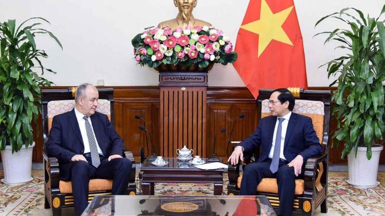 لقاءات “مثمرة” للخارجية الجزائرية في فيتنام و لاوس