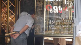الذهب في الجزائر.. تجارة خارج القانون!