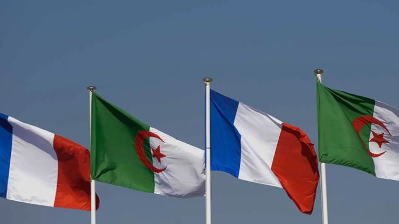 الفرنسيون يتهافتون على الجزائر خوفًا من الشراكة التركيّة