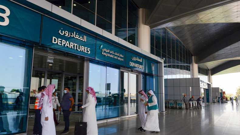 هل أغلقت السعودية مطاراتها بسبب جدري القرود؟.. هذه هي الحقيقة
