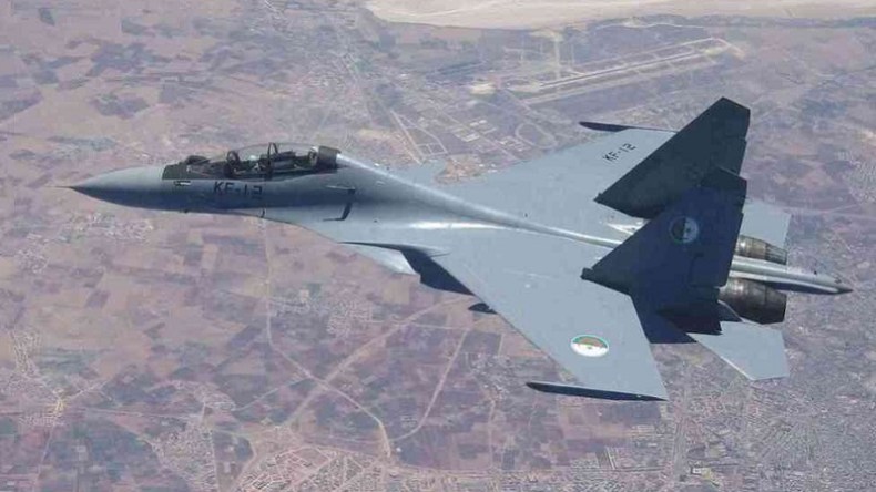 بالفيديو.. موقع روسي يتحدّث عن استخدام مقاتلة Su-30MKA في مناورات جزائرية