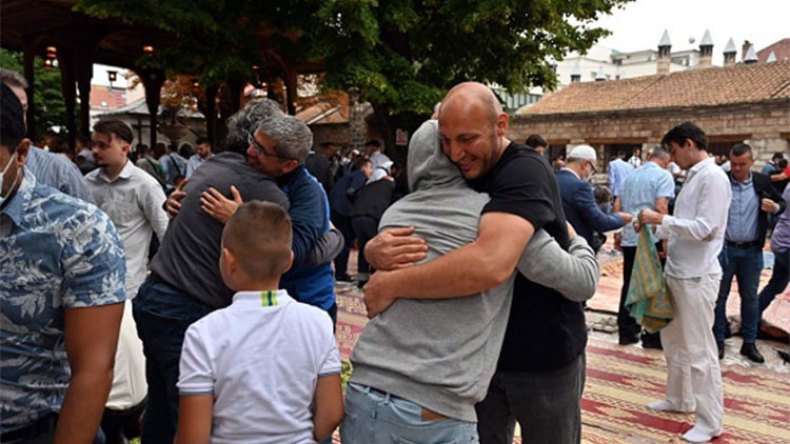 العيد يبعث الروح في الجزائريين من جديد