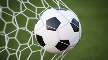 الفساد الكروي في الجزائر.. إلى أين؟