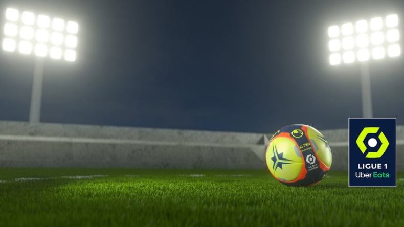 جزائريان يتنافسان على جائزة فرنسية وثالث ضمن التشكيل المثالي