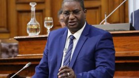 تأجيل محاكمة وزير السياحة السابق عبد القادر بن مسعود مرة أخرى