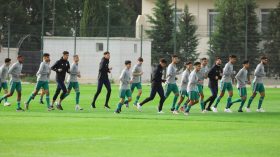 الأولمبياد المتوسّطي.. سلاطني يستدعي 15 لاعبا