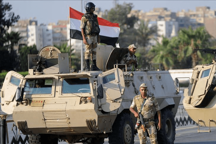 Onze militaires égyptiens tués: l’Algérie condamne l’attaque terroriste