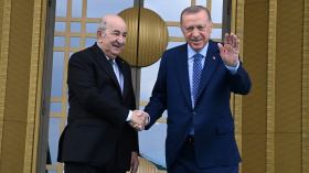 الرئيس تبون يتلقى هدية تاريخية من نظيره التركي رجب طيب أردوغان