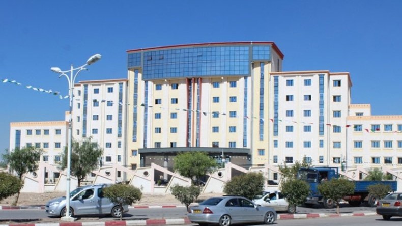 شابان يتسللان إلى إقامة جامعية للبنات بسطيف