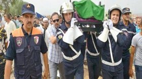 حزيم رسم البسمة على أوجه الجزائريين وودعهم مبتسما