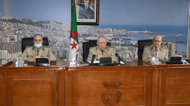 MDN: changement a la tête de la DGSE