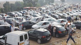 خبراء: تراجع أسعار السيارات في السوق الجزائرية بحوالي 40 بالمئة