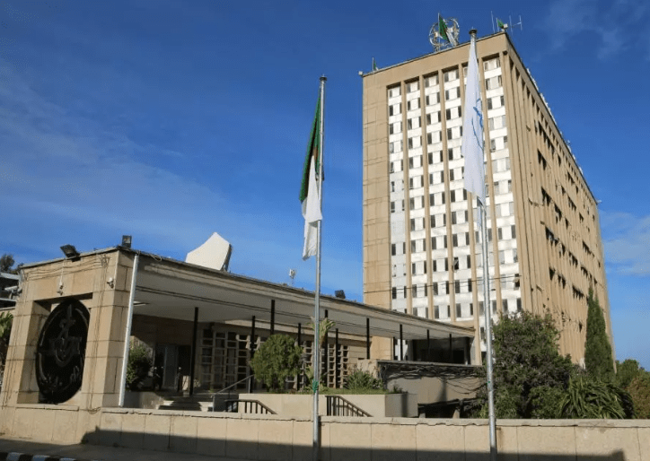 Célébration du 8 mai 1945: La Radio algérienne offre un don au ministère des moudjahidines