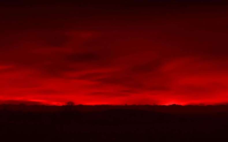Un spectaculaire ciel rouge sang en Chine
