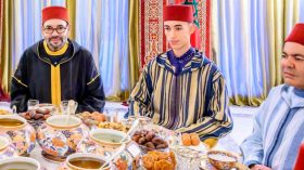 مرض العاهل المغربي يشعل حرب العرش