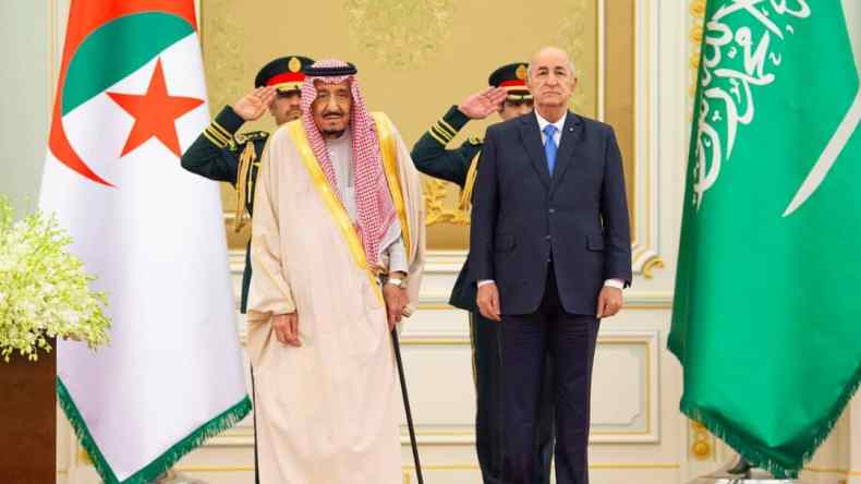 ساعات سعودية حافلة في الجزائر