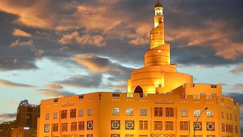 هذه حقيقة كرسي الصلاة “العجيب” في مساجد قطر