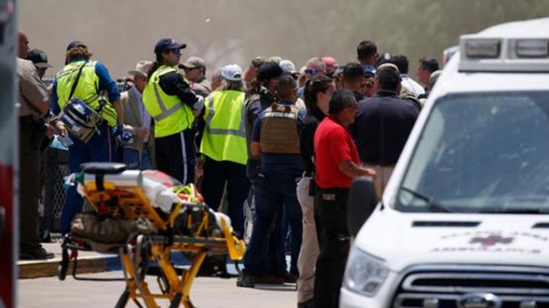 العنصرية تمزّق الغرب!