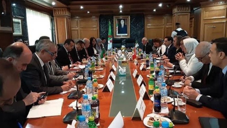 زيارات ولقاءات بين مسؤولين جزائريين وتونسيين تبدد الشكوك