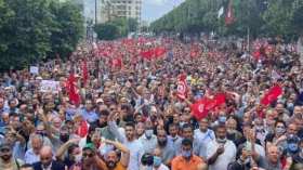 هذه حقيقة صور المظاهرات الداعمة للرئيس التونسي 