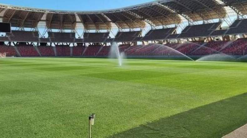 ملعب وهران ينتظر مباراة “الخضر”