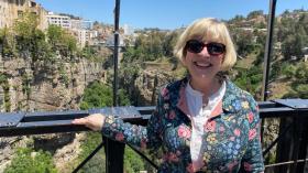 السفيرة الأمريكية تعزز الإنجليزية بالجزائر