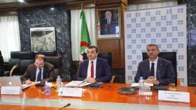 عرقاب: إنتاج الجزائر النفطي سيرتفع بحوالي 11 ألف برميل شهر جوان المقبل