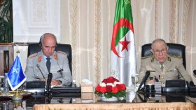 الفريق شنقريحة يستقبل مدير الأركان العسكرية لحلف الناتو